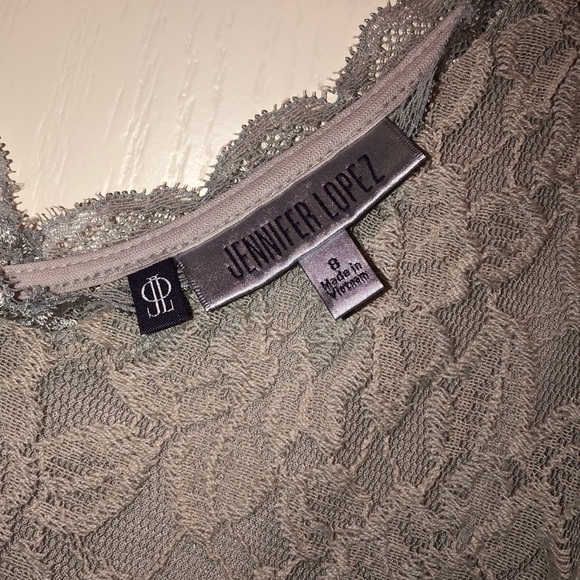Jennifer Lopez Gray Lace Dress. Sz 8 - Picture 6 of 6
